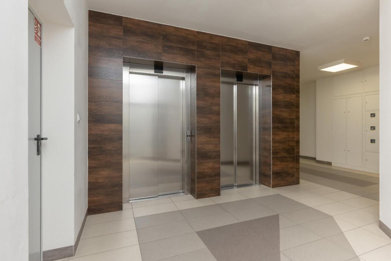 Quiet Apartment Park Edwarda Szymanskiego By Noclegi Renters وارسو المظهر الخارجي الصورة