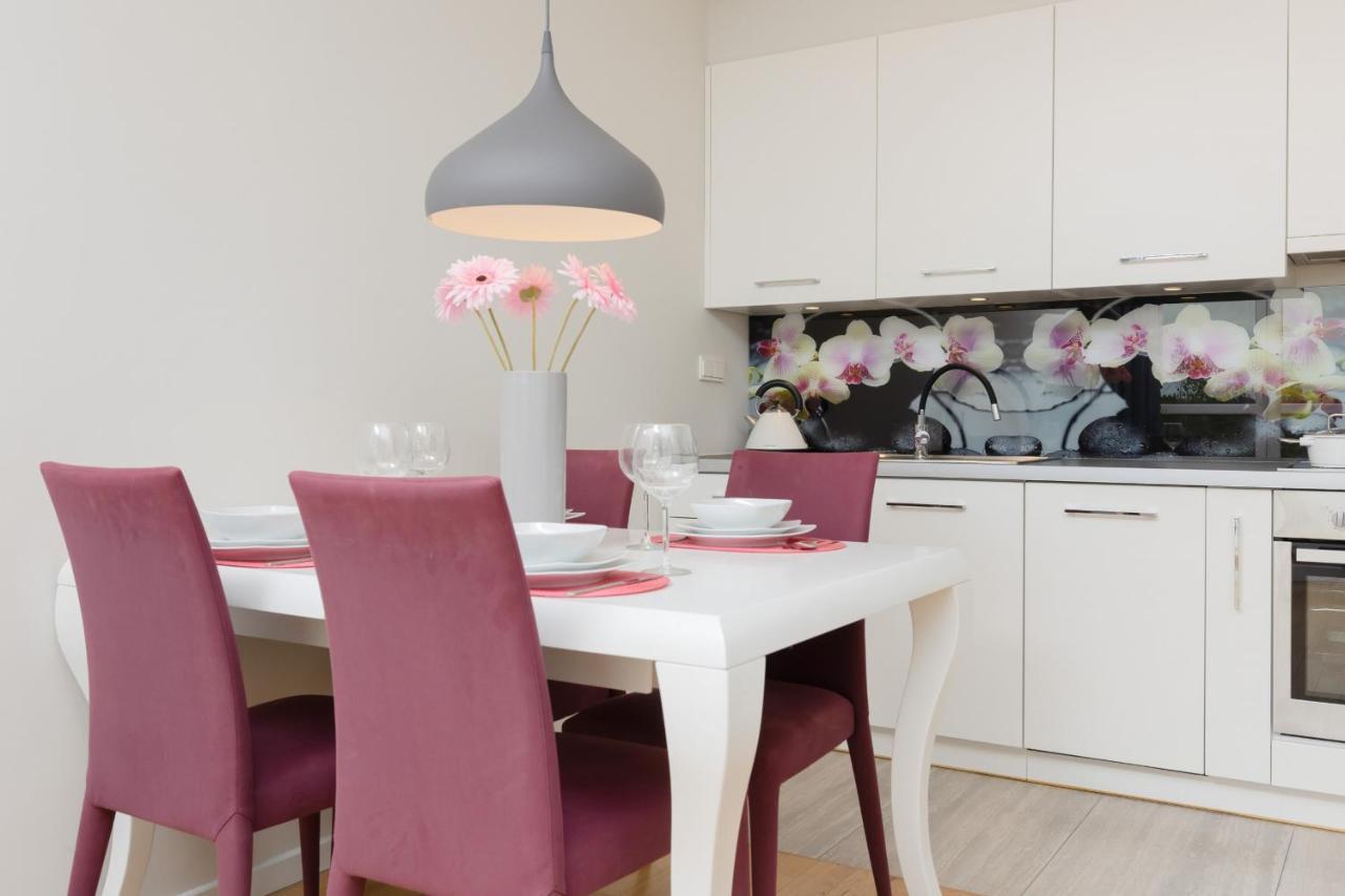 Quiet Apartment Park Edwarda Szymanskiego By Noclegi Renters وارسو المظهر الخارجي الصورة